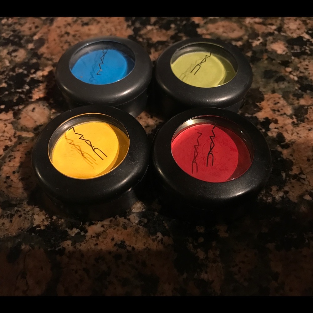Bundle of MAC bold eyeshadows ! ❤️💛💚💙