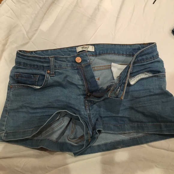Forever 21 shorts - Picture 4 of 5