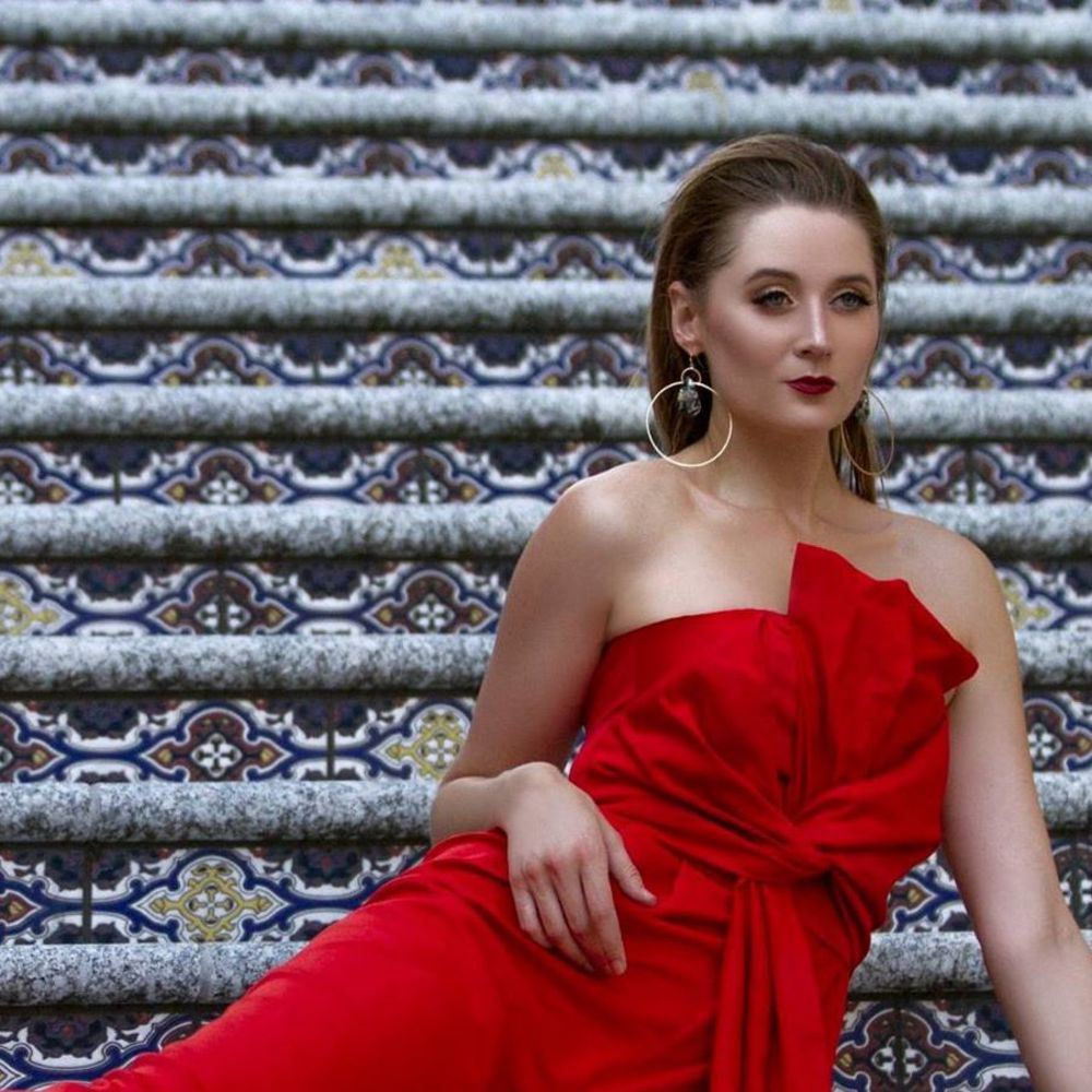 Meet your Posher, Alla