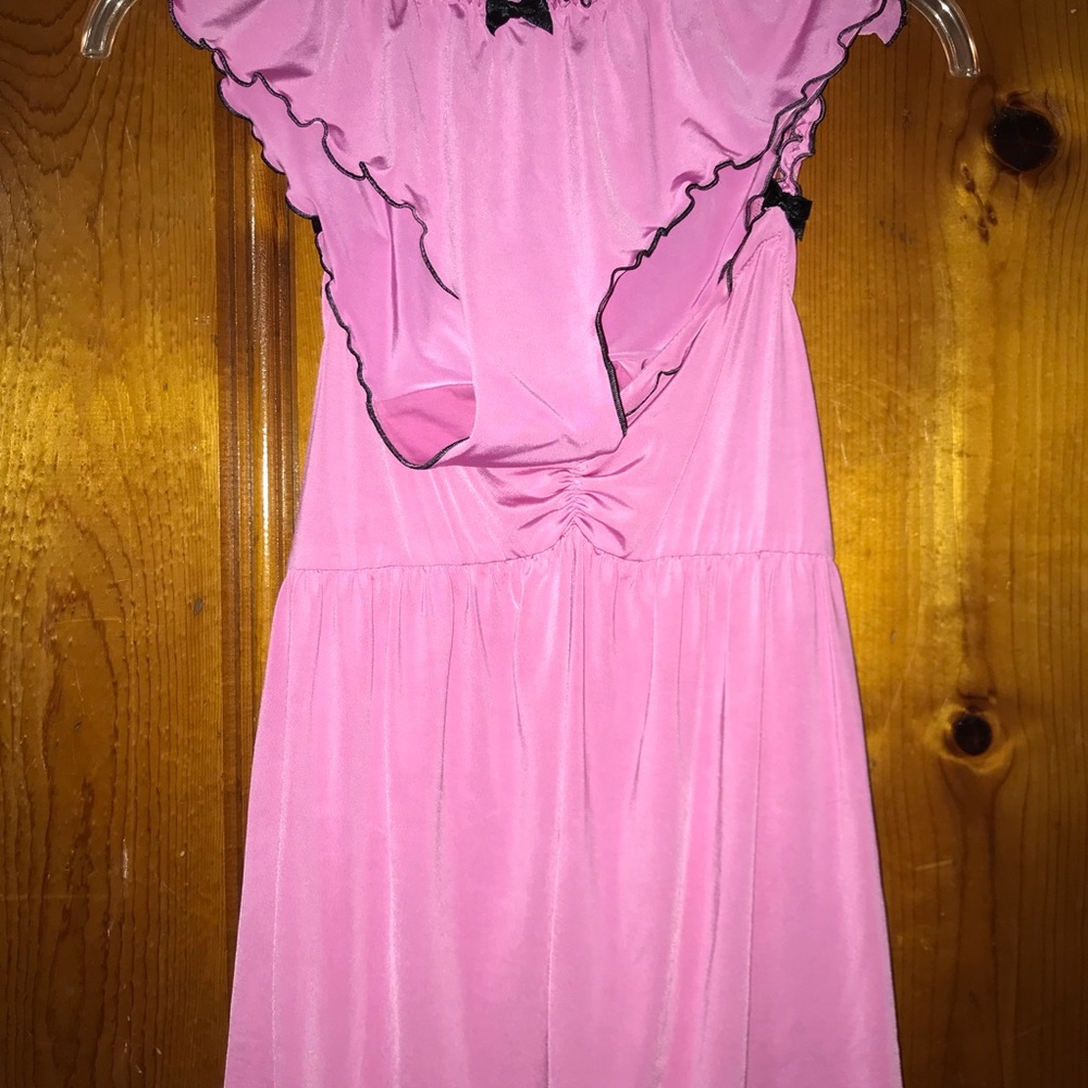 Lingerie - Picture 2 of 2