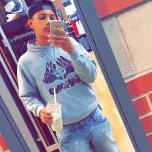 Meet your Posher, Abiel