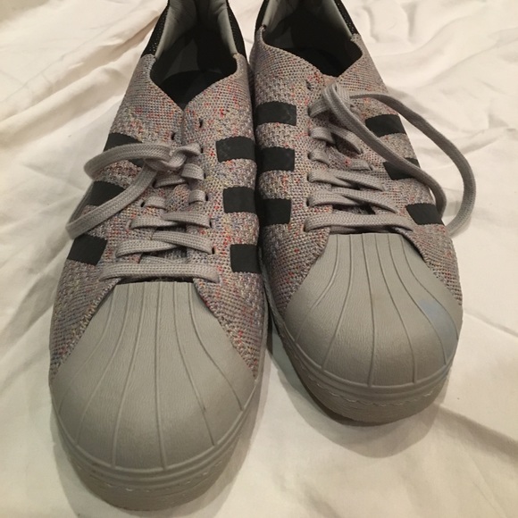 Grey adidas - Picture 2 of 5