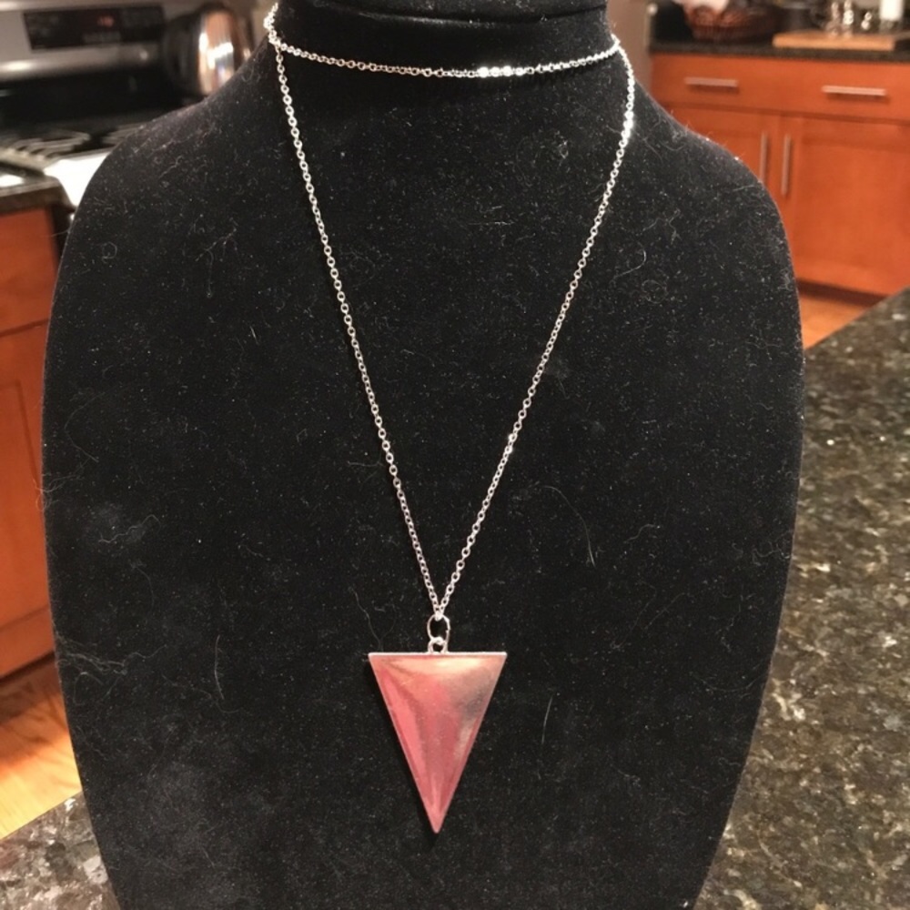 Simple large triangle on 32" stainless steel chain