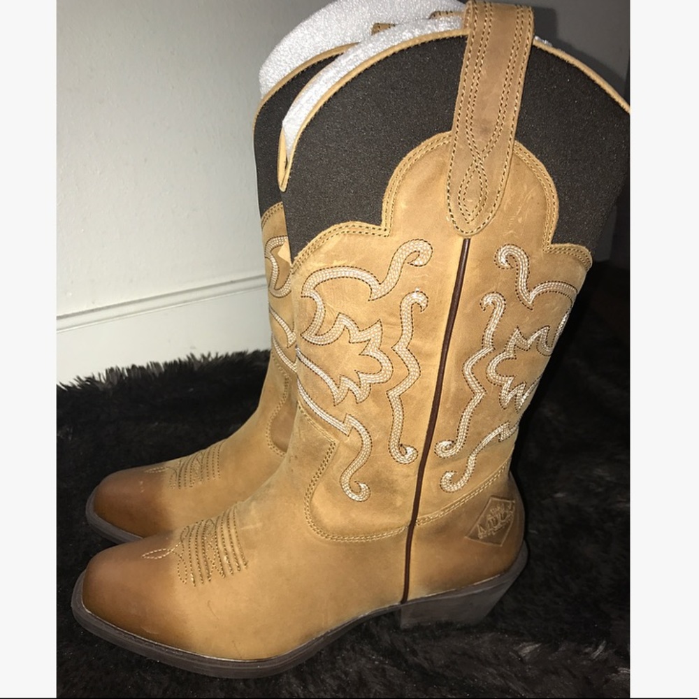 Women's Western Leather Muck Boots