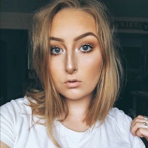 Meet your Posher, Helena