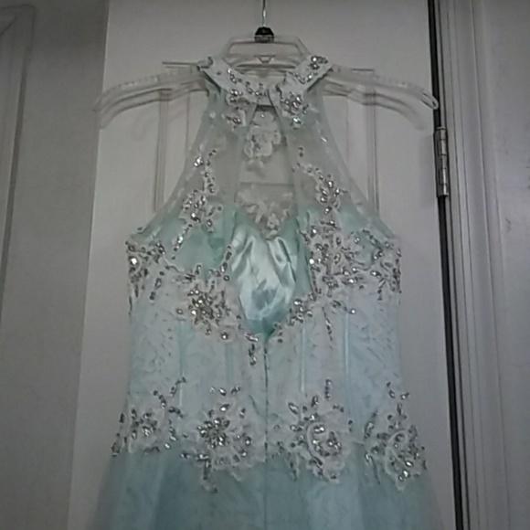 Prom Gown - Picture 2 of 8