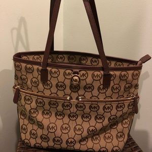 MICHAEL KORS: Purse (medium size)