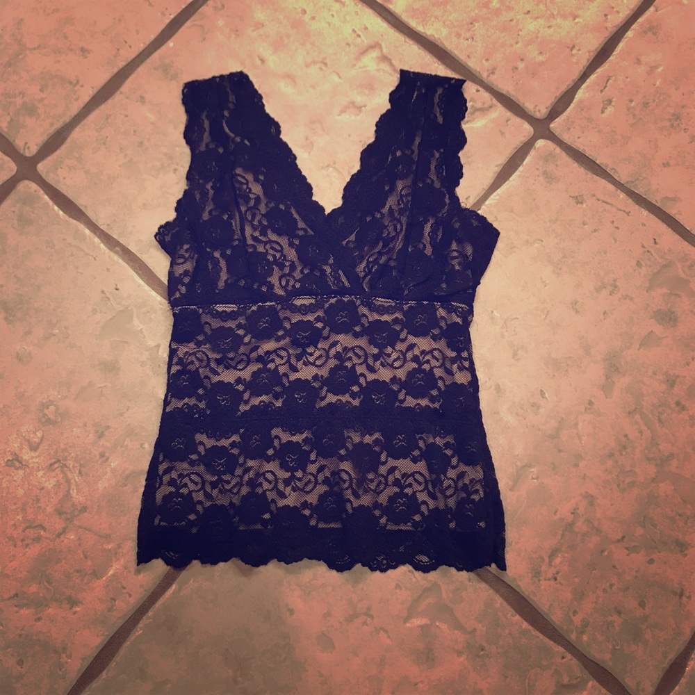 Like New Tan & Black Lace Top - Sz XS