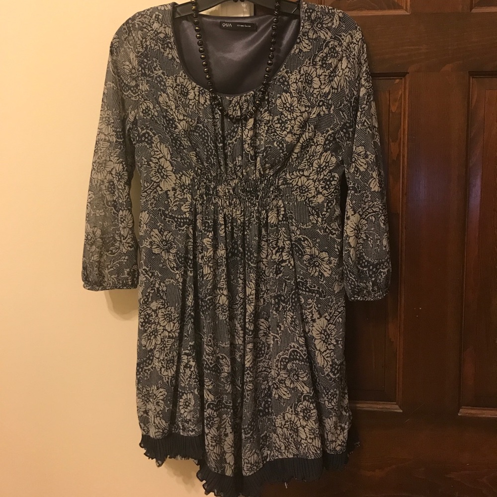 *** 50% in bundle Grey n Black 3/4 Sleeve Blouse