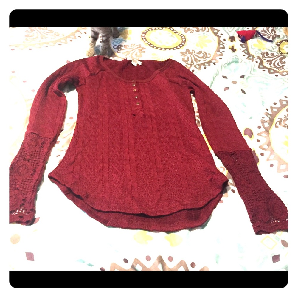 Long sleeve lace shirt