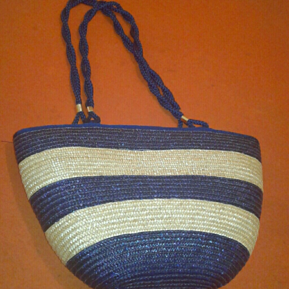 beach bag with braided straps