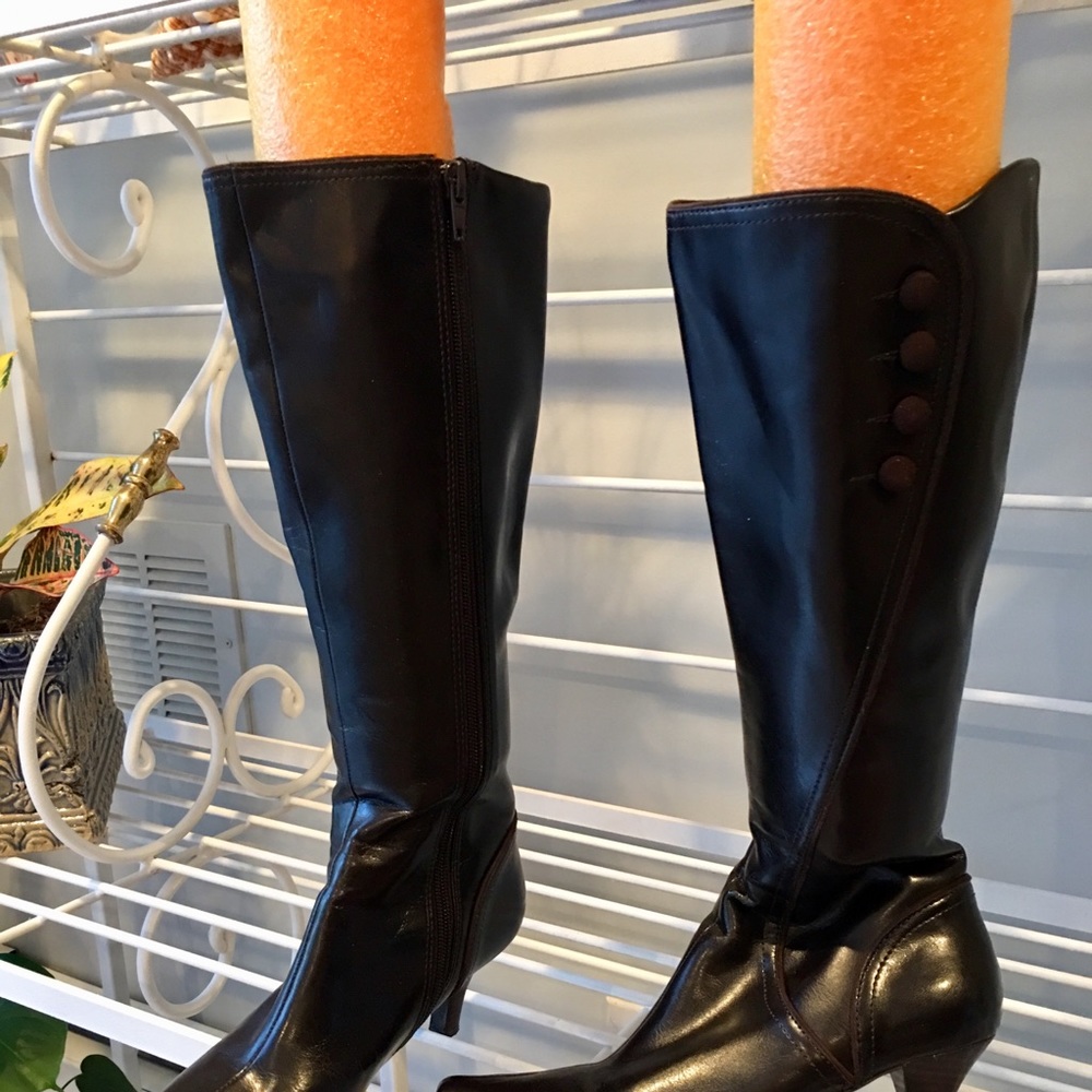 LACHLAN DARK BROWN KNEE HIGH BOOTS- gorgeous!