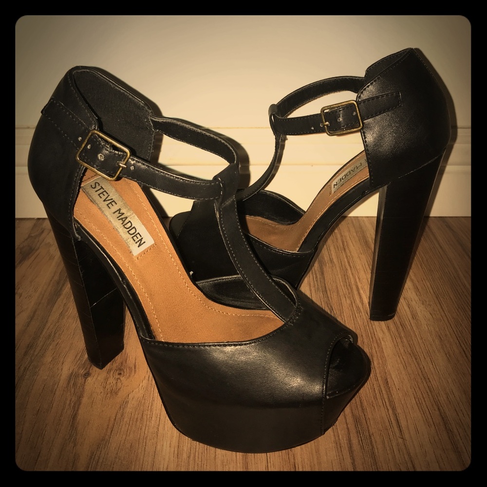 Steve Madden peep toe platform