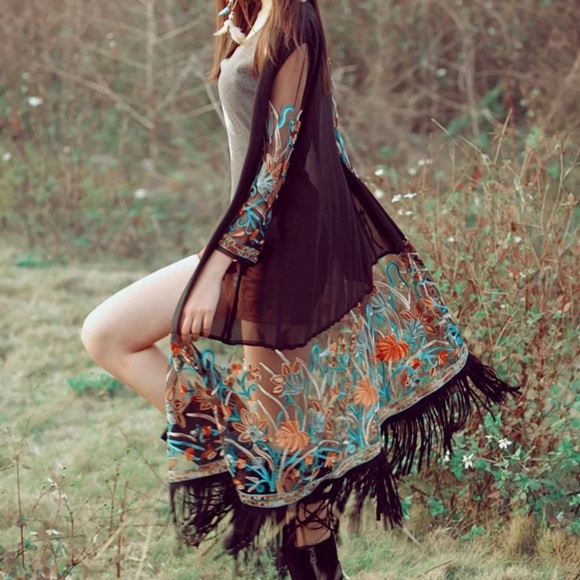 Chic^Girl Tops - FARRAH embroidered long cardigan