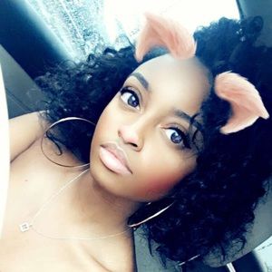 Meet your Posher, Khadijah