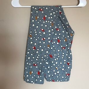 LuLaRoe OS Raindrop and leaves Leggings