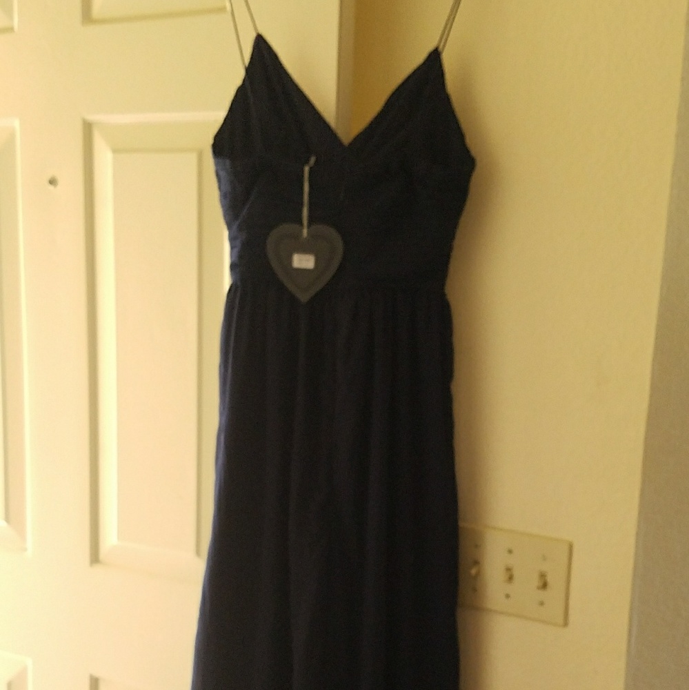 Formal dress - Picture 2 of 3