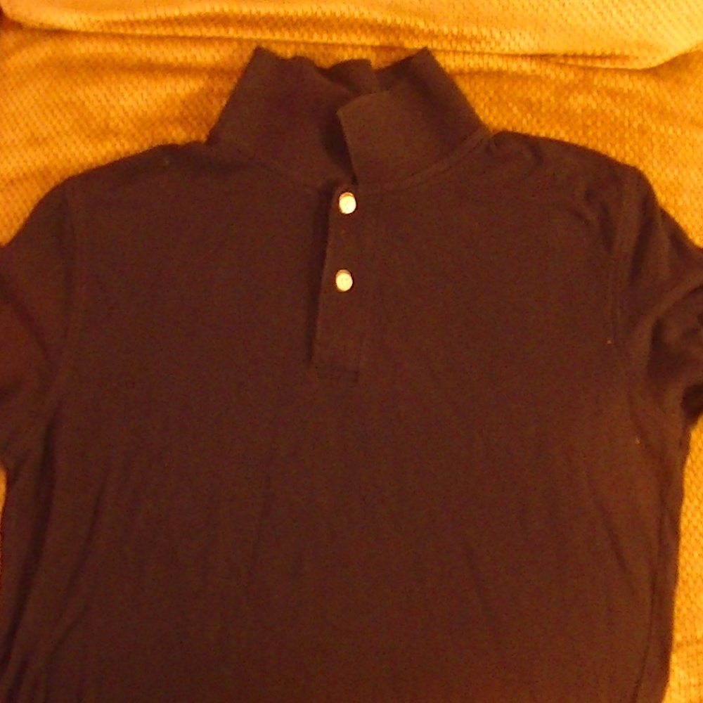 Black short sleeve - Picture 2 of 4