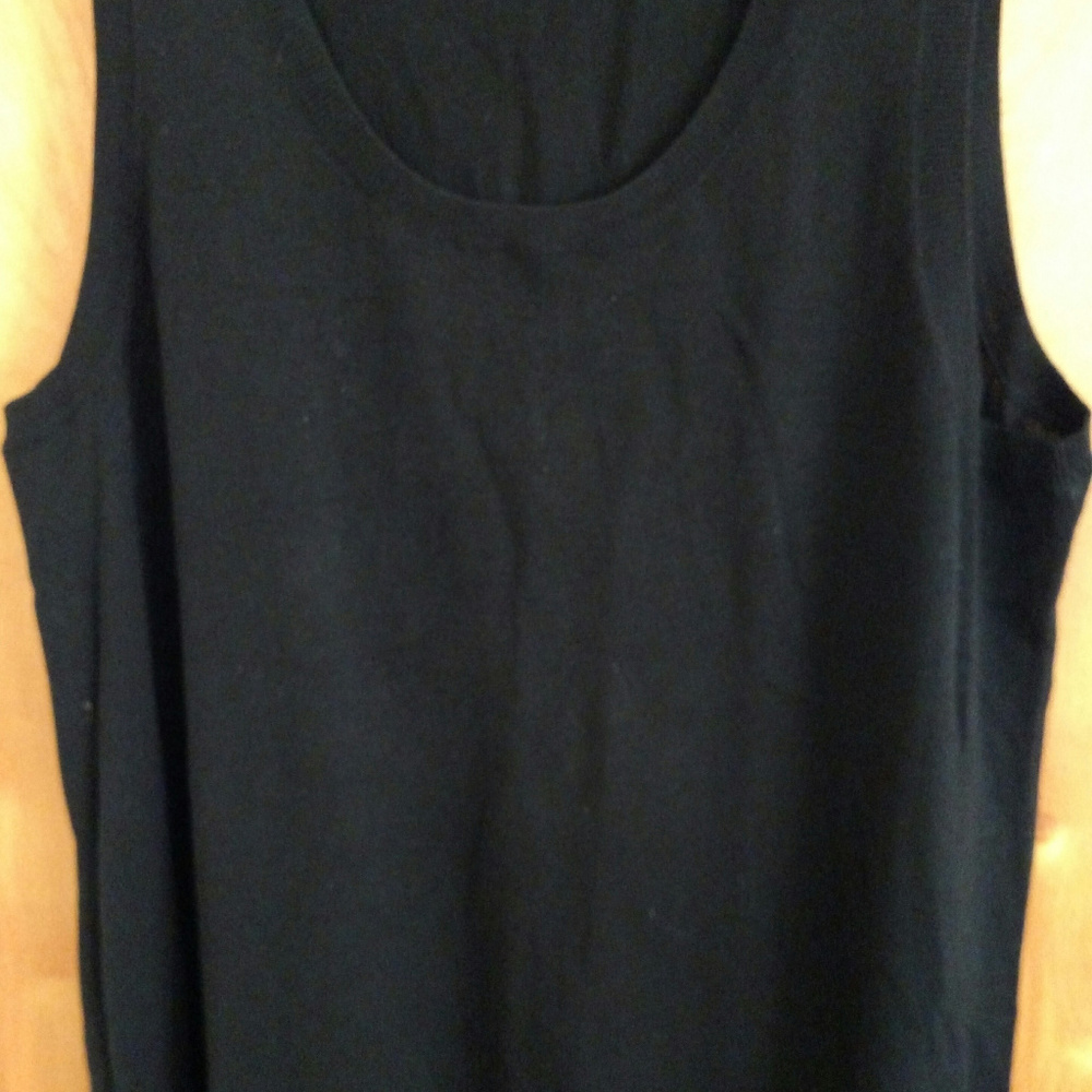Black Sleeveless Sweater Tunic - Size 2X