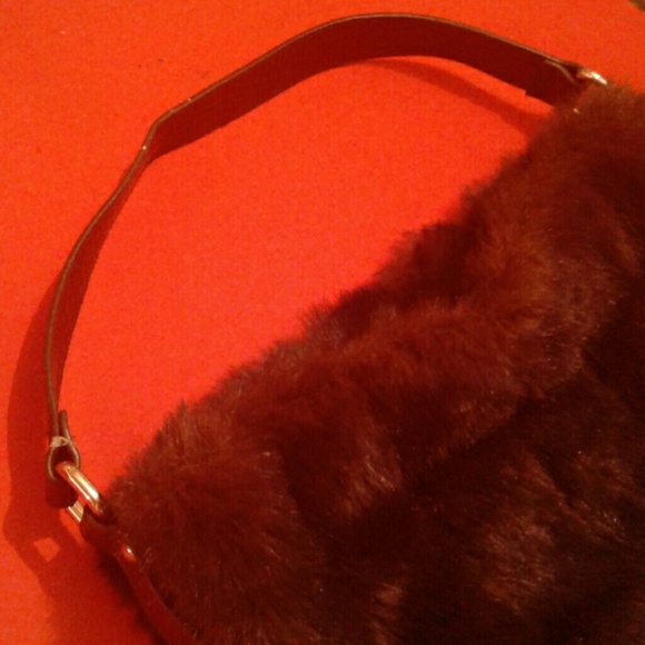 purse - Picture 2 of 3