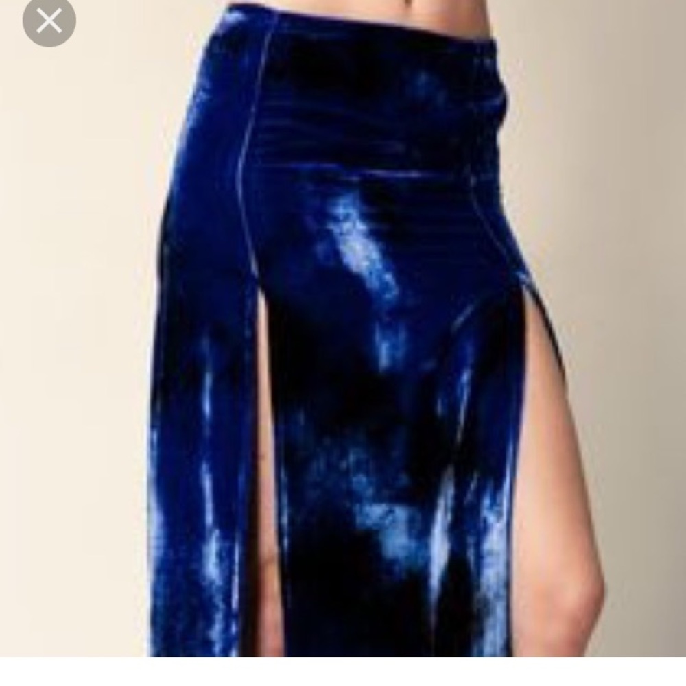 Planet Blue, blue velvet skirt size xs