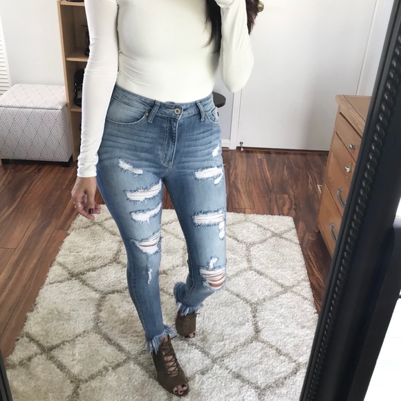 Last 1 • Nikki Ankle Frayed High Waist Skinny Jean - Picture 2 of 6