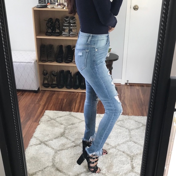 Last 1 • Nikki Ankle Frayed High Waist Skinny Jean - Picture 5 of 6