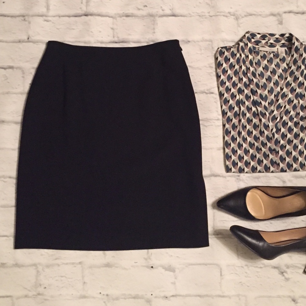 Ann Taylor Classic Black Knee-length Skirt