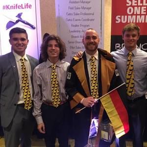 Meet your Posher, Everett