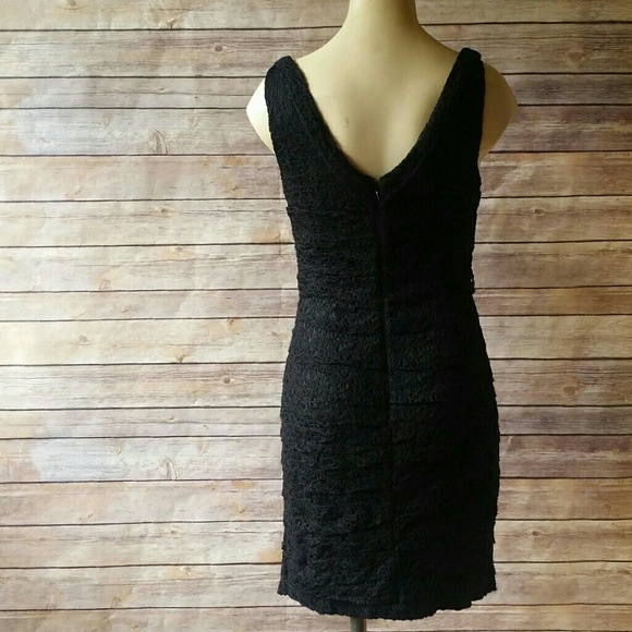 Express Ruched Lace Little Black Dress Size 2 - Picture 4 of 6