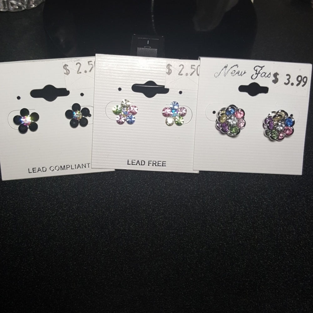 Bundle of 3 Brand new muli-colored earrings!
