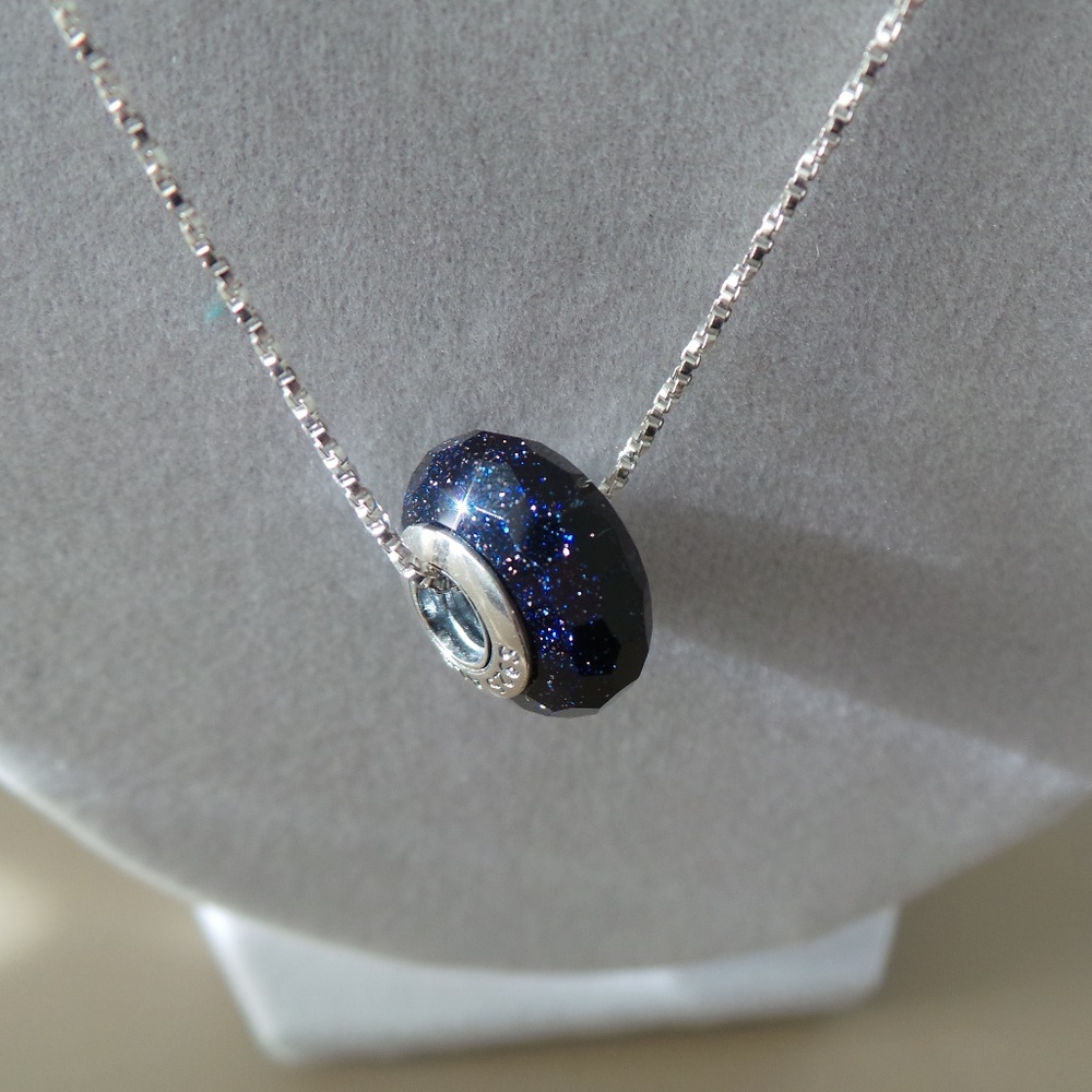 One Pandora Adventurescent Stardust Faceted 791628