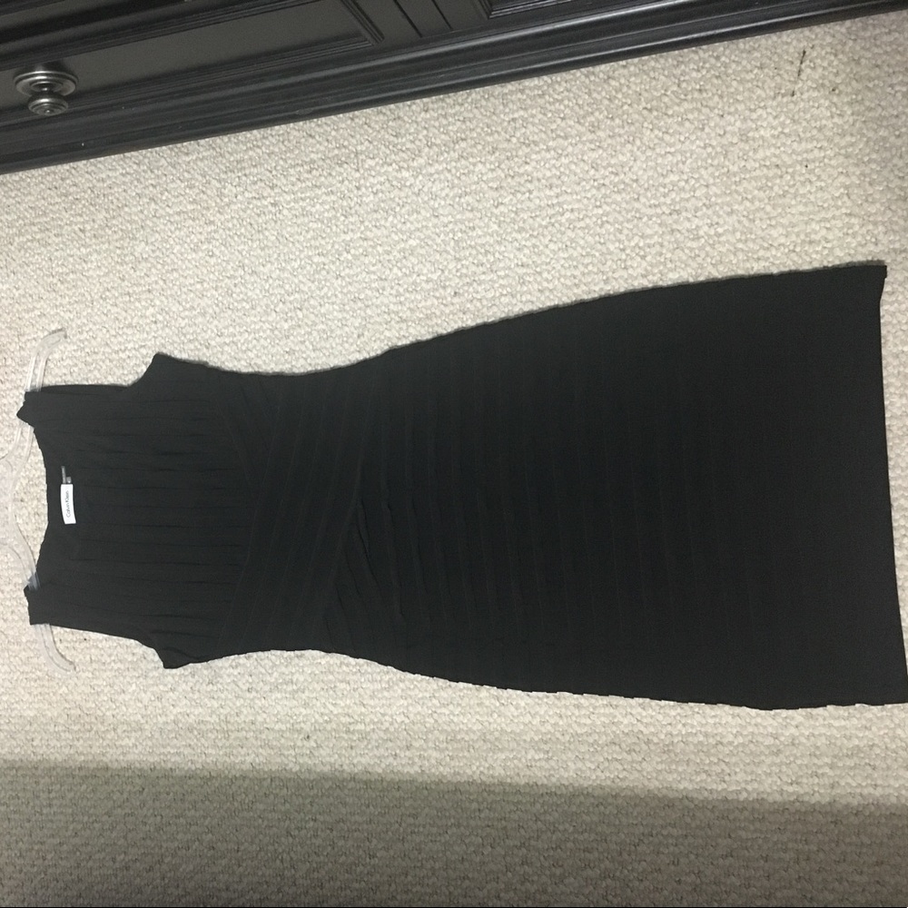 Beautiful Calvin Klein dress!!