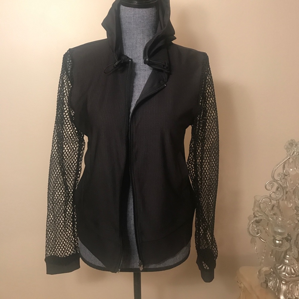 Hoodie work out jacket with fishnet sleeves