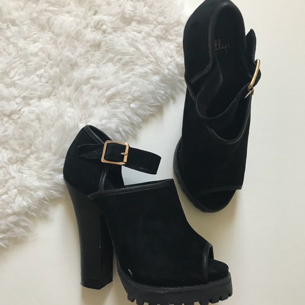 Shelly’s London open toe platform wedge 7.5