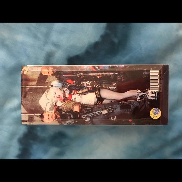 Suicide Squad Harley Quinn Choker - Picture 4 of 4