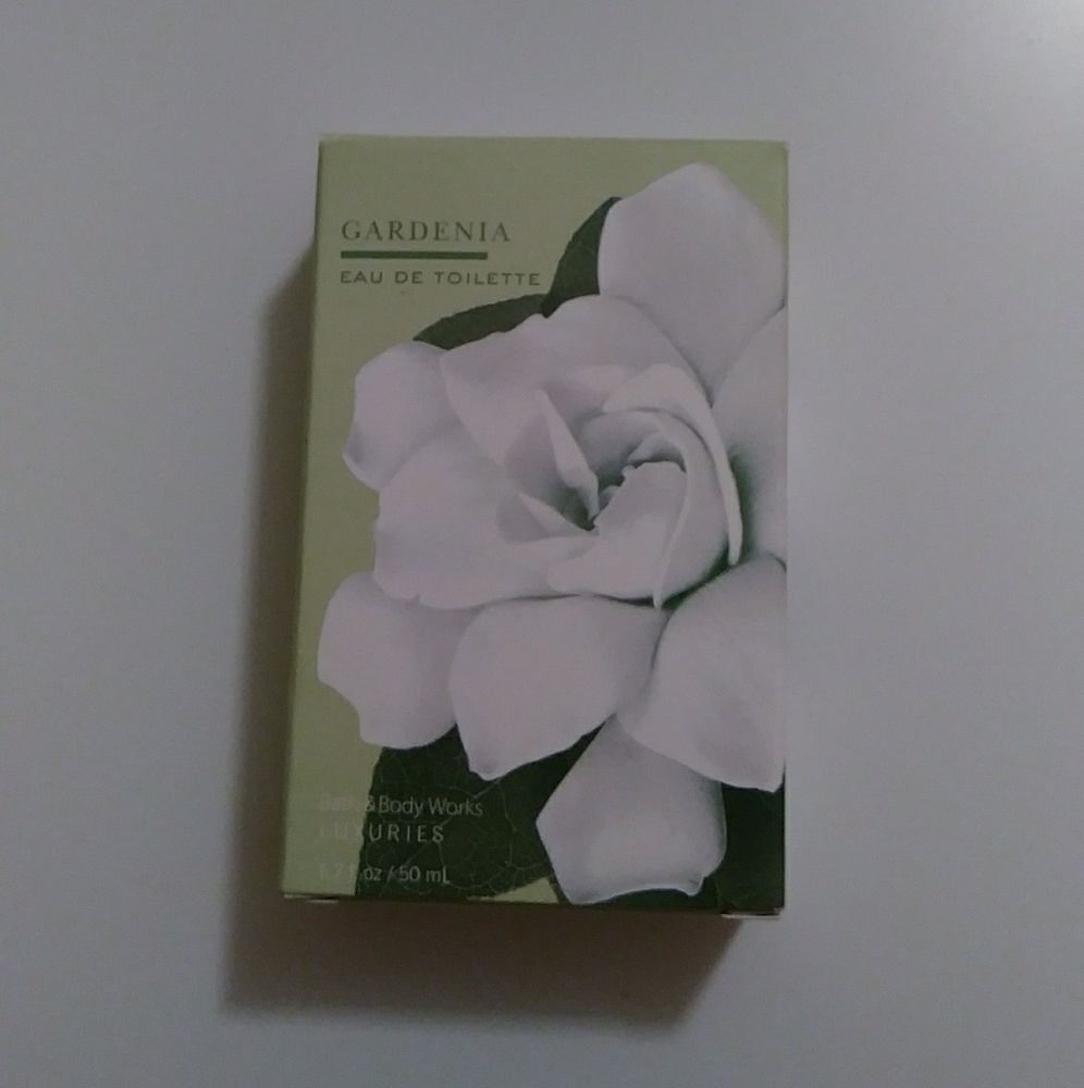 VERY RARE RETIRED Gardenia Eau De Toilette B&BW