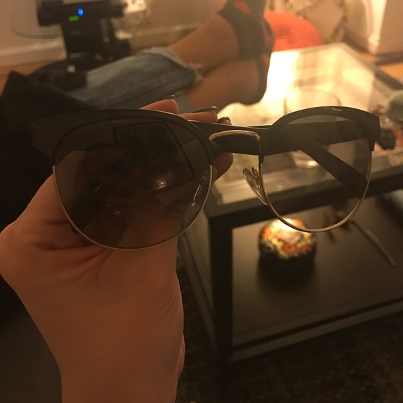BNIB Authentic Prada Sunglasses - Picture 2 of 7