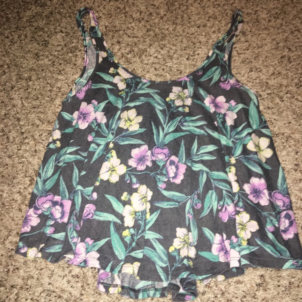 Hollister tank