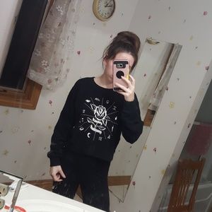 Black sweatshirt with detailing