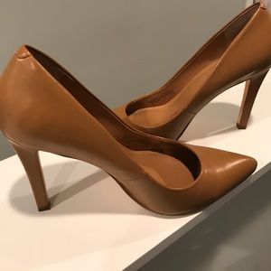 Calvin Klein Pumps! Barely worn Calvin Klein Pumps! Barely worn