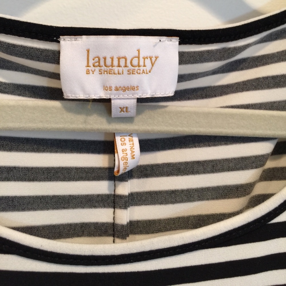 Laundry tee - Picture 2 of 2