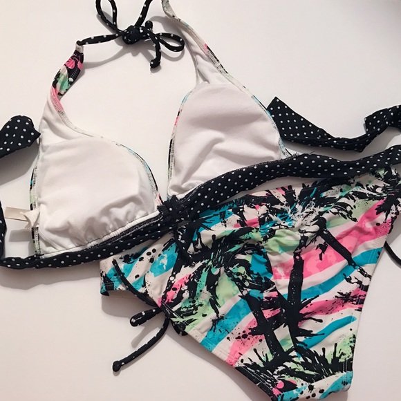 Hobie Two Piece Bikini - Picture 2 of 4