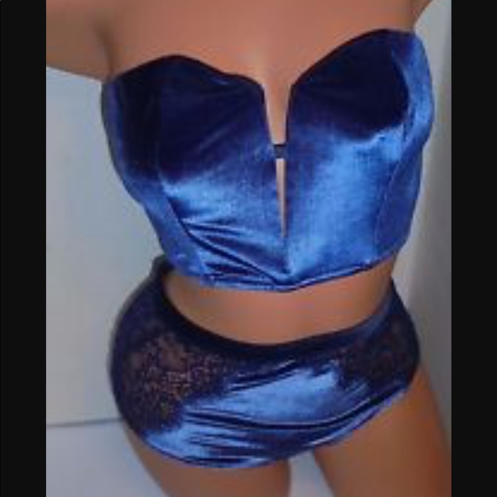 Nwt Victoria Secret Velvet Set Small