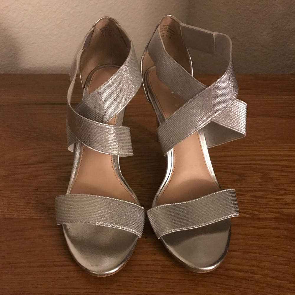 Silver cross cross Kelly and Katie heels!
