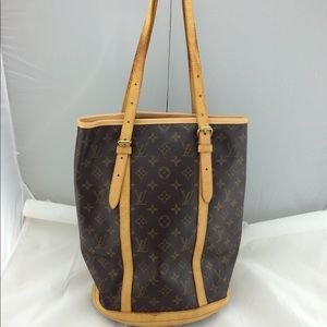 Authentic Louis Vuitton bucket GM Authentic Louis Vuitton bucket GM