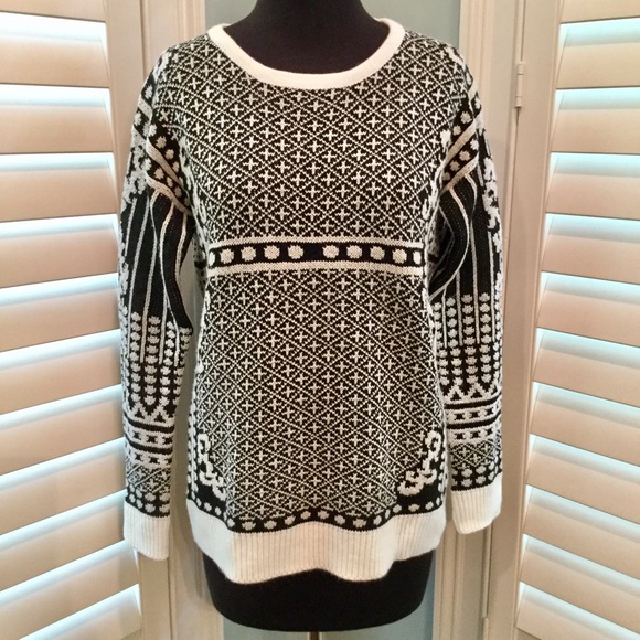 Tea n Cup Sweaters - ✨Last Chance✨Sweater w/ Sparkle, Small, Like New