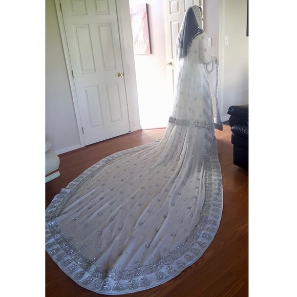 Handmade Pakistan Wedding Dress - Picture 2 of 4