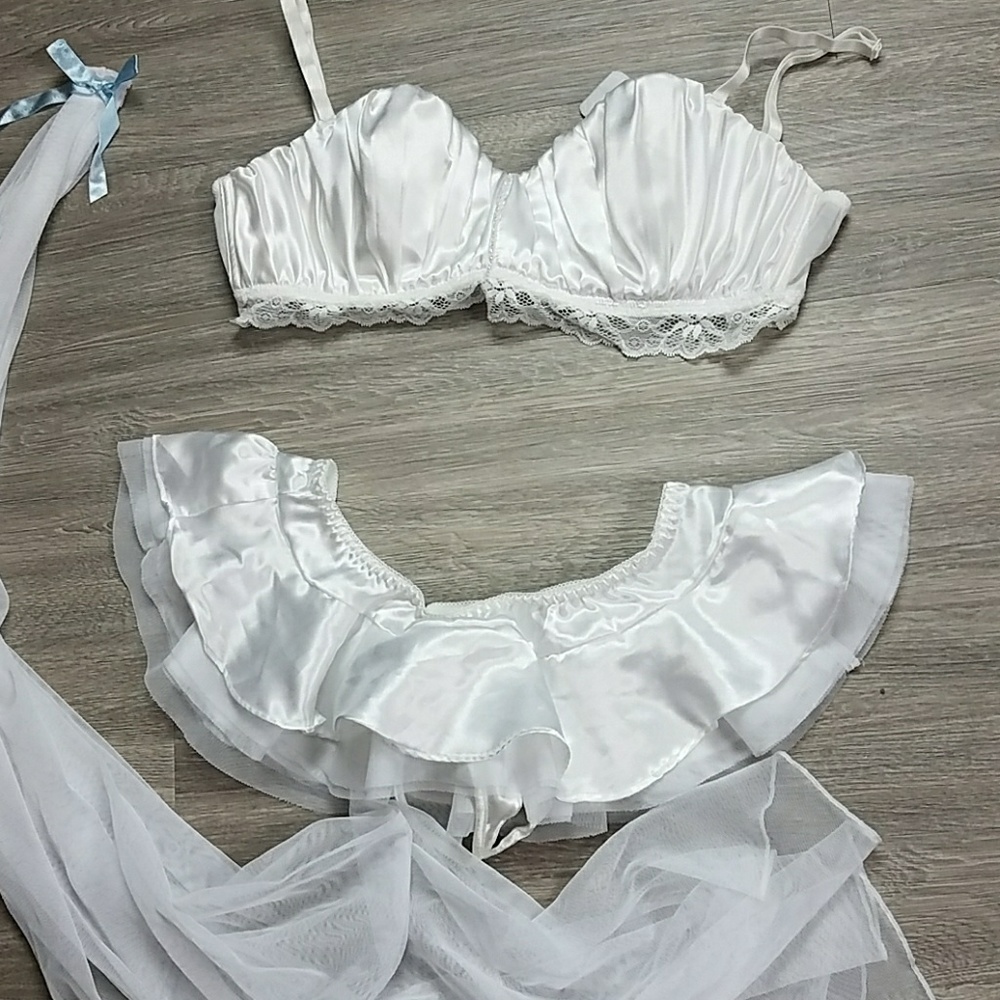 Bridal lingerie set