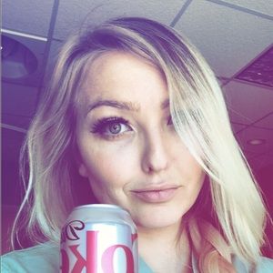 Meet your Posher, Lana